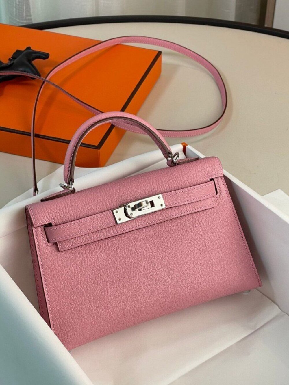 Hermès Mini Kelly 2 Handbag (Pink)